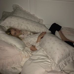 Meet your Posher, Moongloss